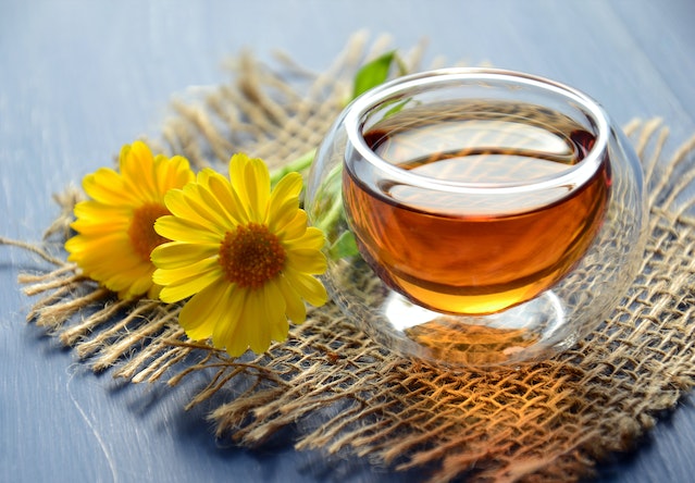 7 Non-Caffeinated Drinks to Boost Your Energy