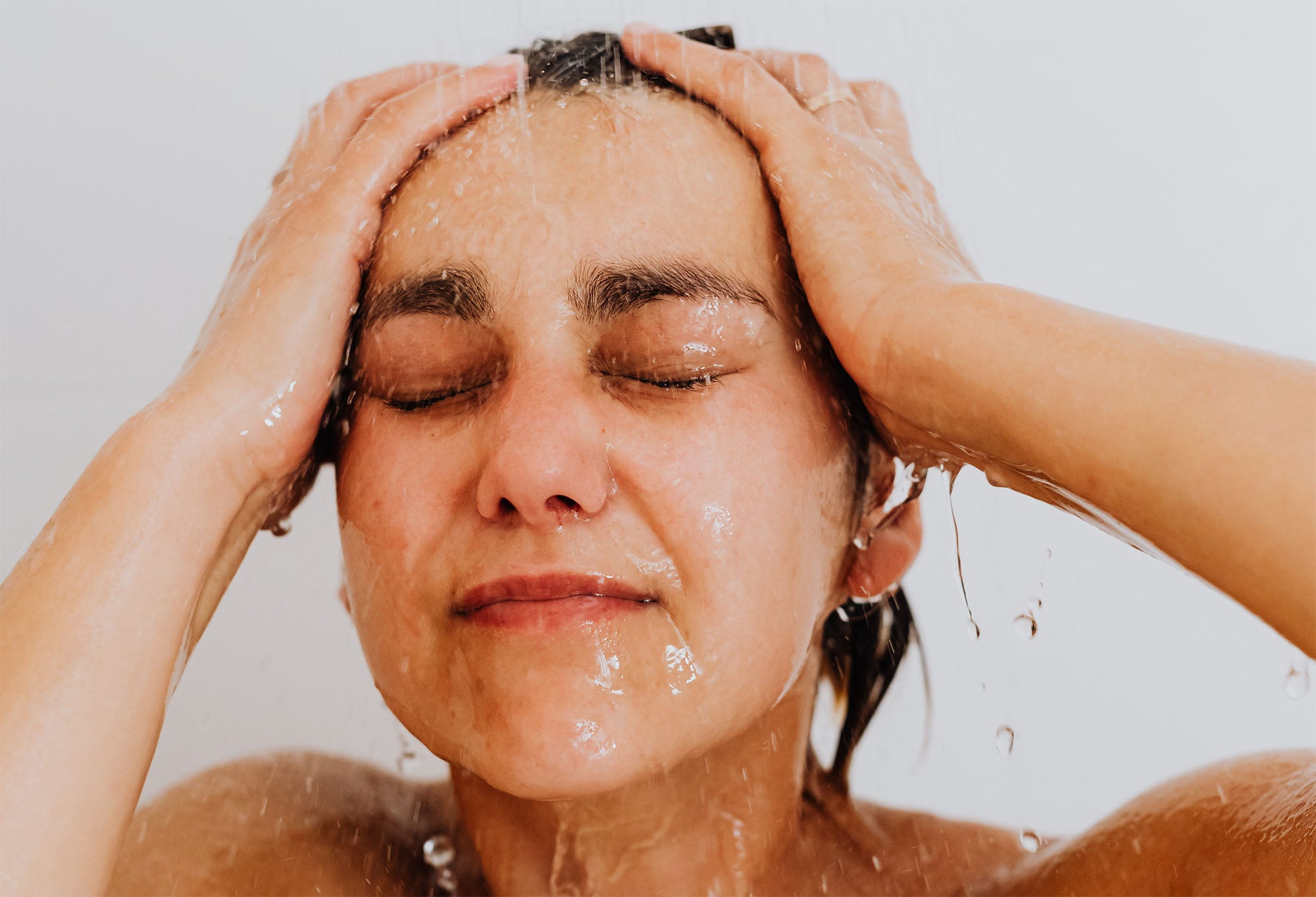 3 Weird Reasons Not To Take Long Showers Physiotru